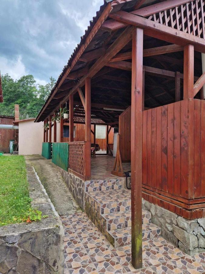 Отель Casa Jan B. Lorau Экстерьер фото